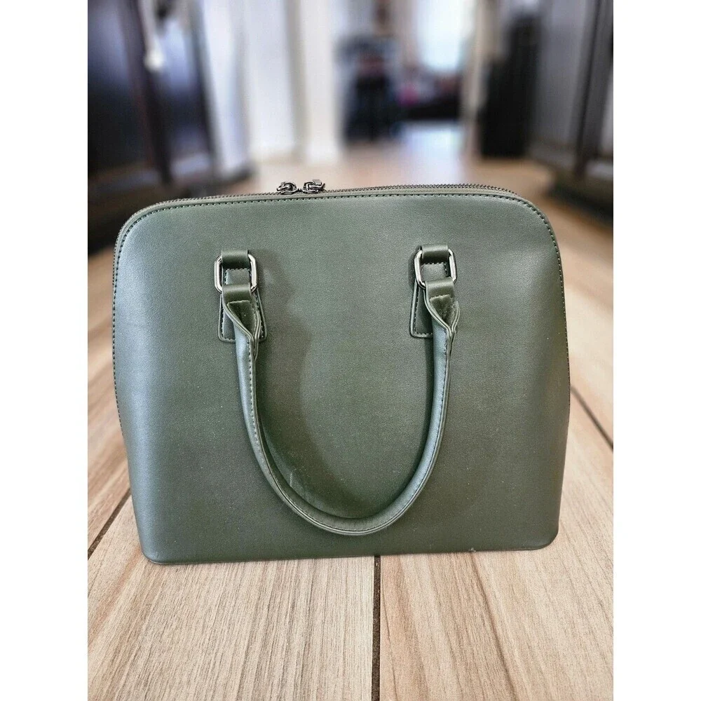 Adrienne Vittadini  Women's Green Casual  handbag.